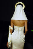th_19302_md-aufeminin.com-ss07-hc-paris-w-gaultier-002-bvxghivt_122_107lo.jpg