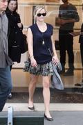 th_32731_Tikipeter_Reese_Witherspoon_at_the_Christian_Louboutin_Store_023_123_24lo.jpg