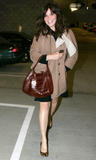 http://img196.imagevenue.com/loc360/th_67684_celeb-city.eu_Mandy_Moore_out_and_about_in_West_Hollywood_10.12.2007_16_122_360lo.jpg