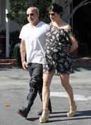 th_45416_Tikipeter_Selma_Blair_enjoys_the_afternoon_in_West_Hollywood_005_123_404lo.jpg