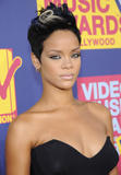 th_60770_babayaga_Rihanna_MTV_VMAs_09-07-2008_003_123_449lo.jpg