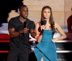 Nina Dobrev ニーナ・ドブレフ