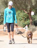 th_19374_Preppie_-_Jessica_Biel_takes_her_pup_to_Runyon_Canyon_Park_-_July_16_2009_3163_122_727lo.JPG