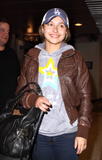 th_69477_Preppie_-_Hayden_Panettiere_arriving_at_Miami_International_Airport_-_Dec._31_2009_3129_122_855lo.jpg