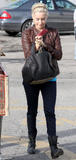 th_97077_Preppie_-_Ashley_Tisdale_at_Trader_Joes_in_L.A._-_Jan._10_2010_2342_122_930lo.jpg