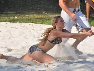 hot volleyball action-c30w1sp1em.jpg