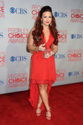 http://img196.imagevenue.com/loc95/th_644150864_DemiLovato01112012PeoplesChoiceAwards_PressRoom33_122_95lo.jpg